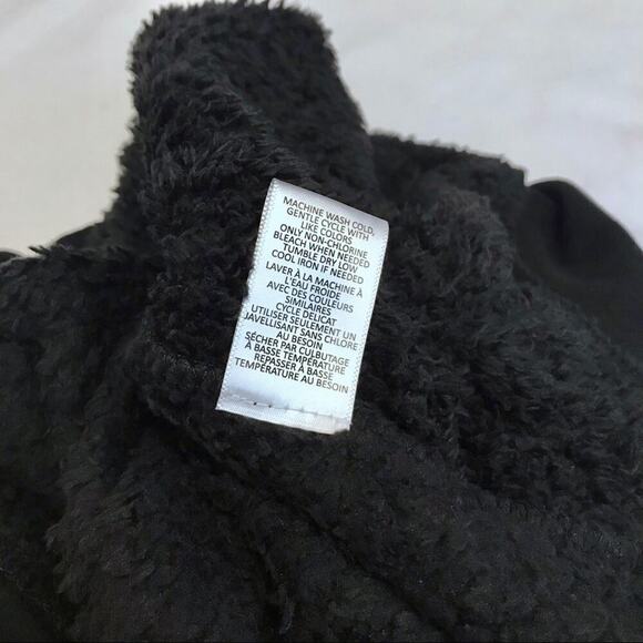 Material Girl Active NWT Faux Fur Top Women M - Picture 12 of 12